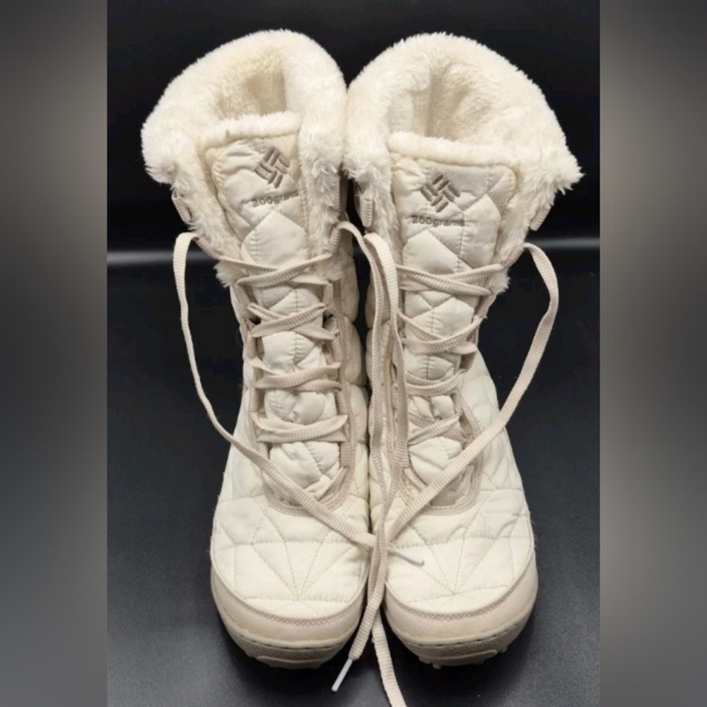 Columbia Women's Cream Quilted Winter & Rain Boots